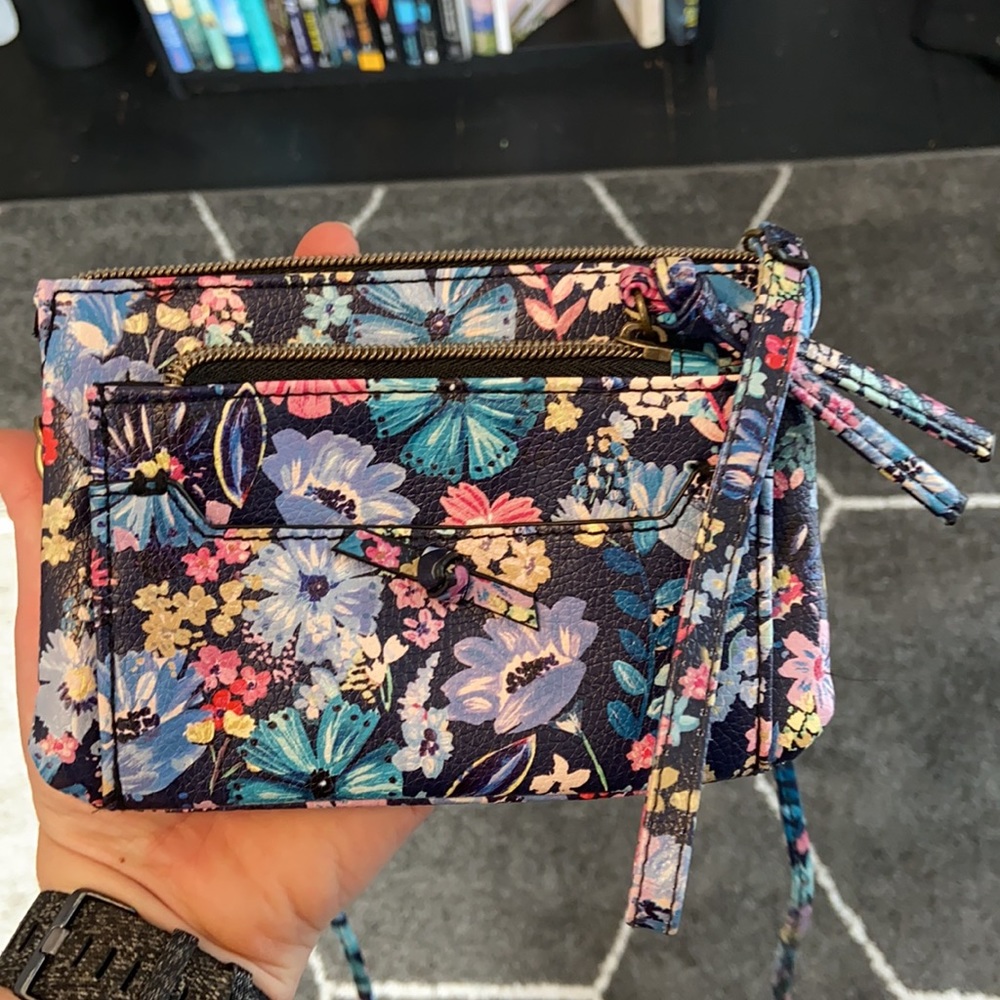 Like new wristlet/crossbody
